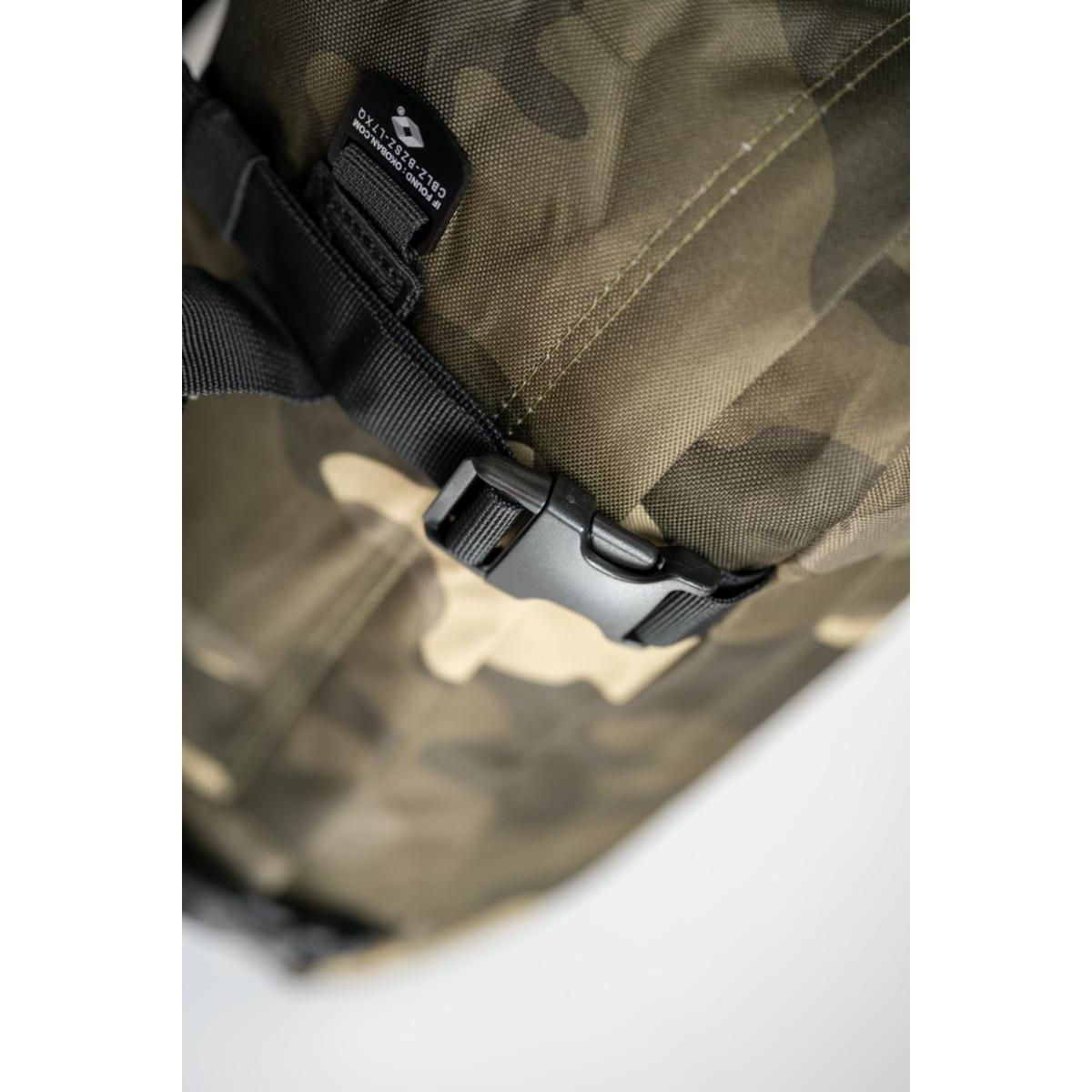 white-GUN_4486 Grande